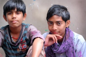 holi-boys