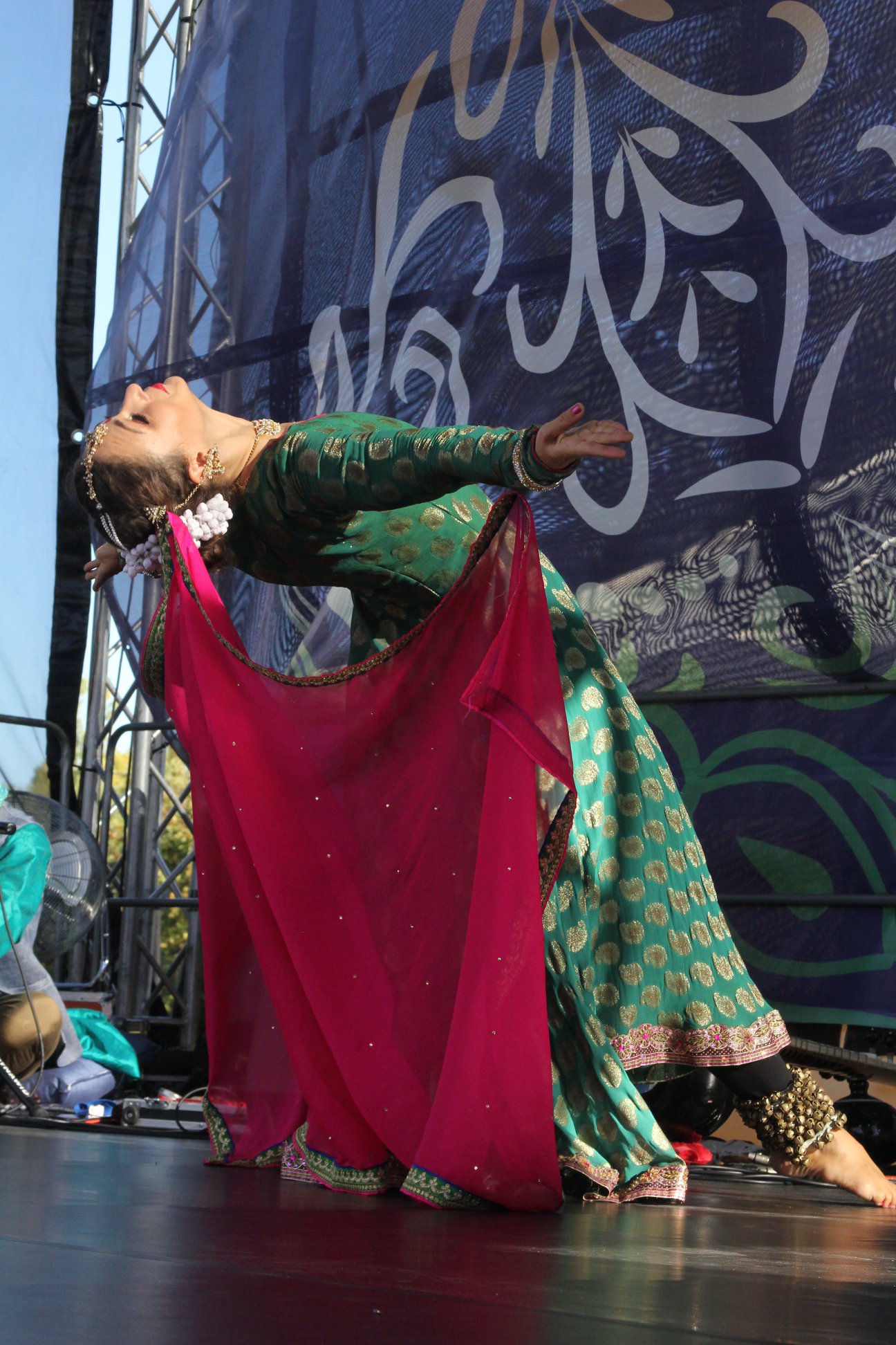 kathak_dancer