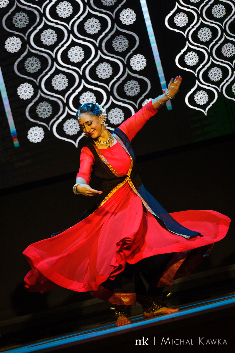 kathak_spins