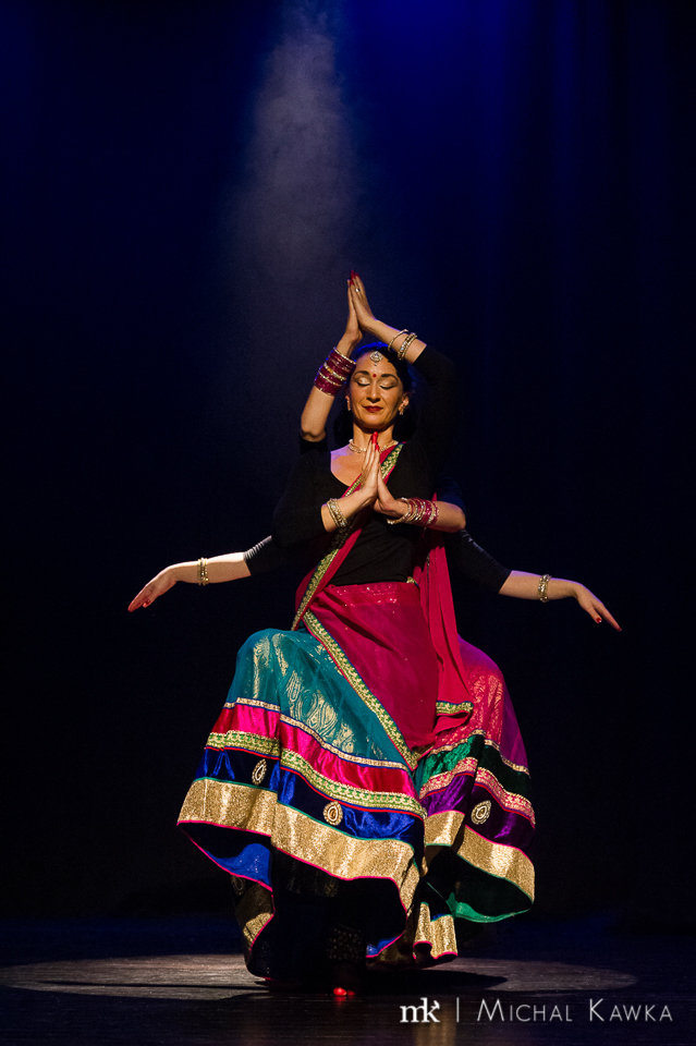 indian-dance-bollywod
